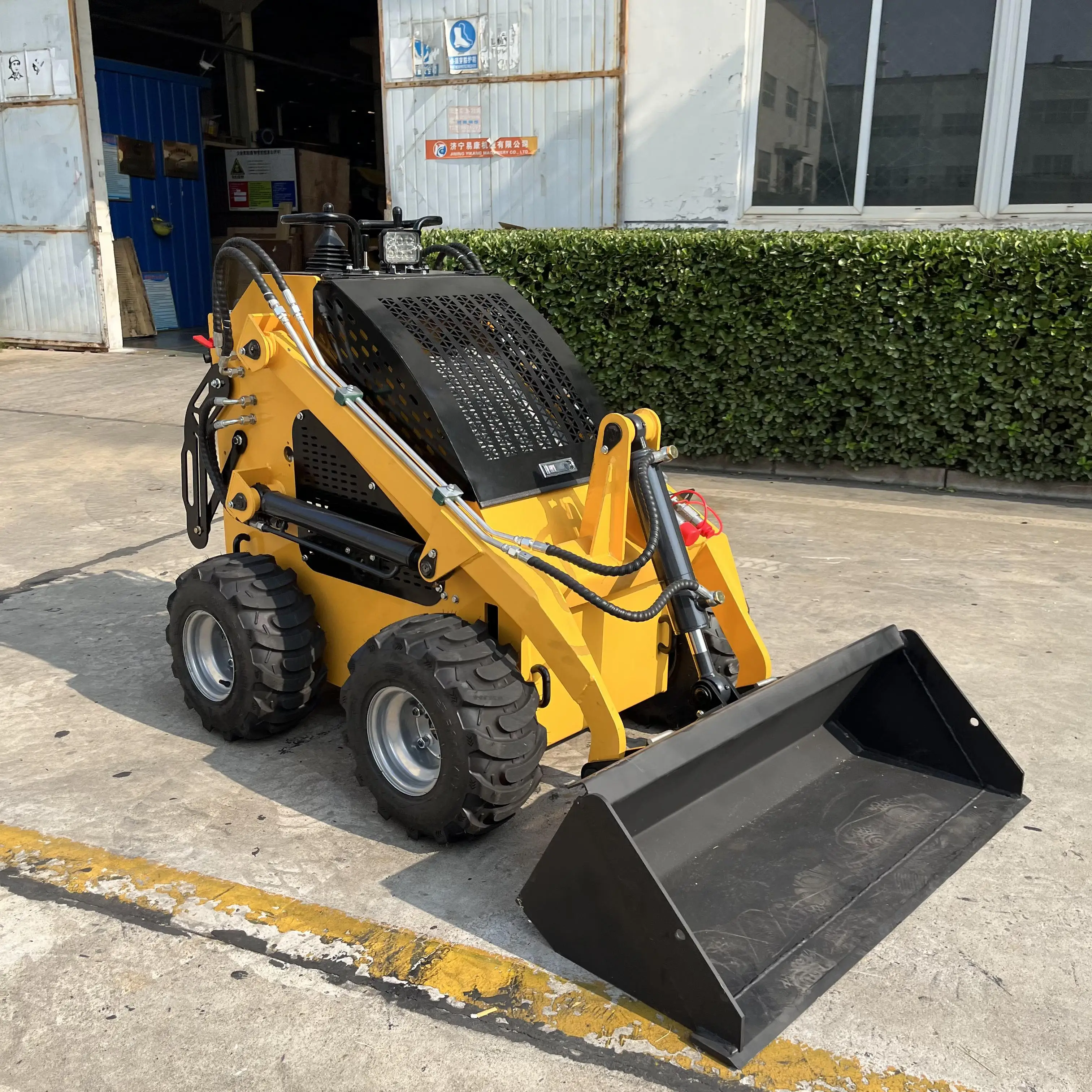 SAAO EURO 5 EPA China Wheel Tracked Mini Skid Steer Loader with Track