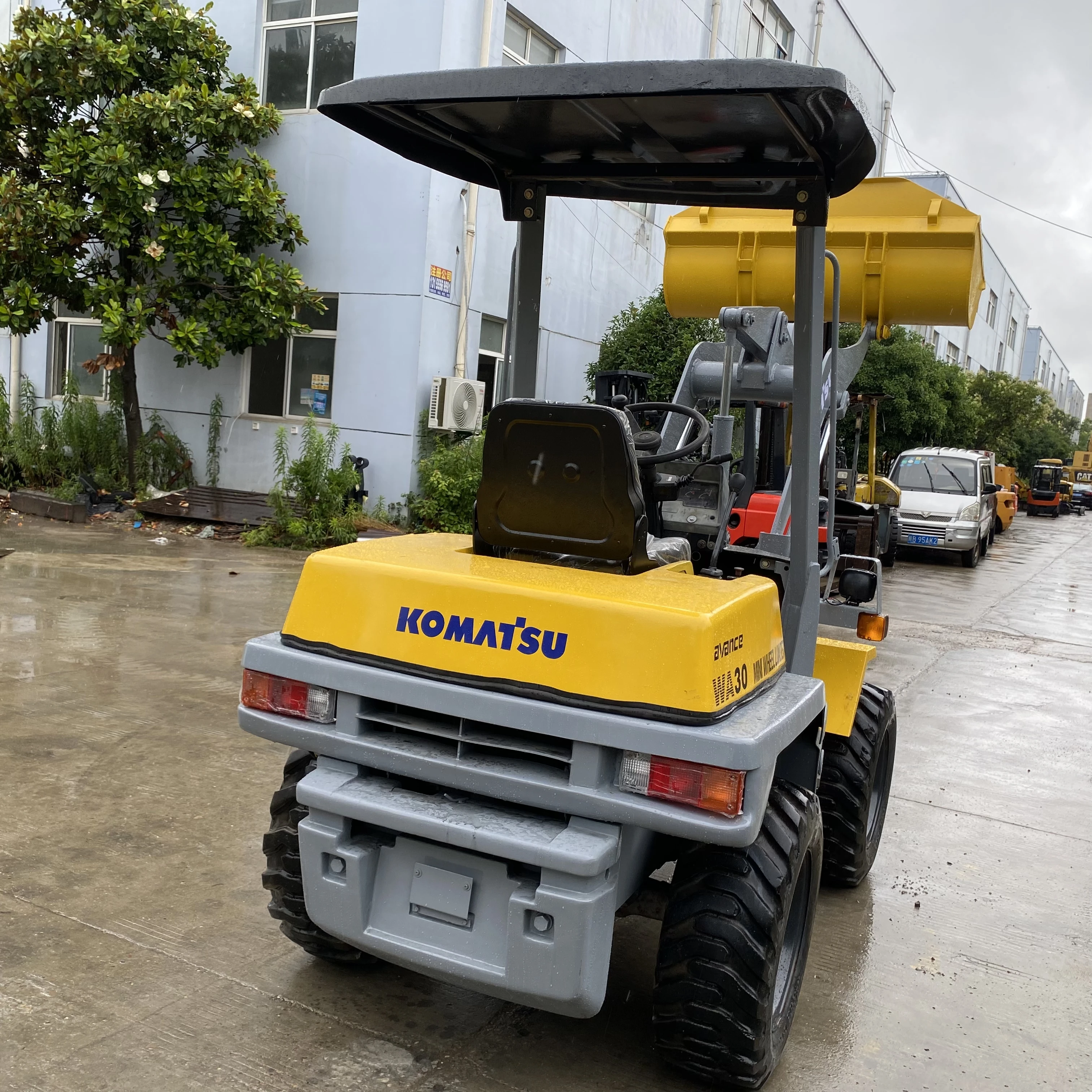 professional manufacturer used loader komatsu WA30 cheap price for sale  wa20