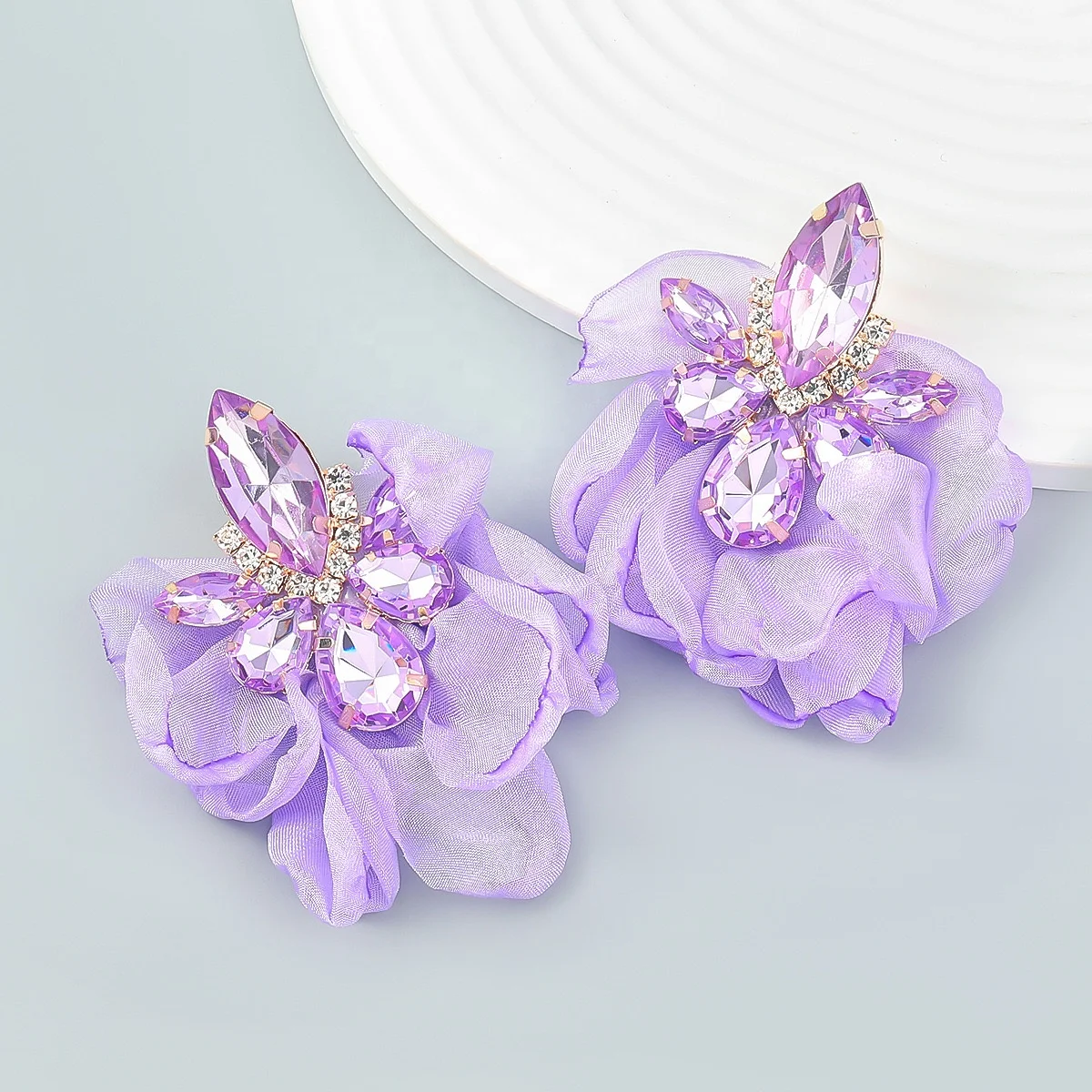 Drill claw welding earrings clip diamond chiffon flower big stud earrings summer new popular jewelry earrings wholesale