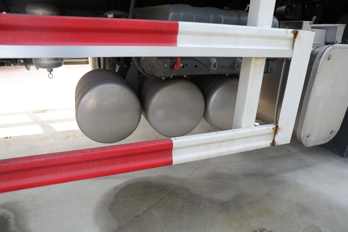 HOWO 4*2 Larger Box For Sale Transportation of Refrigerated Truck Loads!