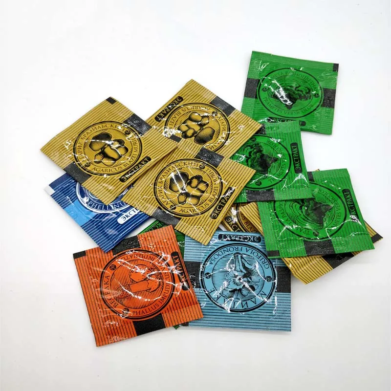 Organic Dried ganoderma lucidum/reishi mushroom; many kinds of mushrooms powder ,reishi spore shell-broken