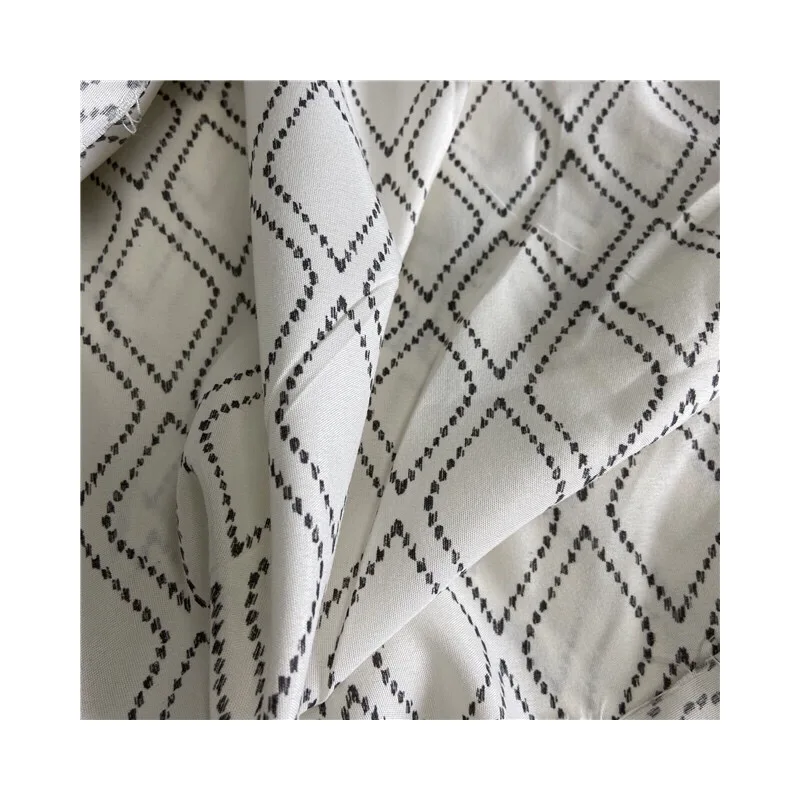 2023 hot sale comfortable fabrics wholesale 100% polyester disperse print fabric textile raw material