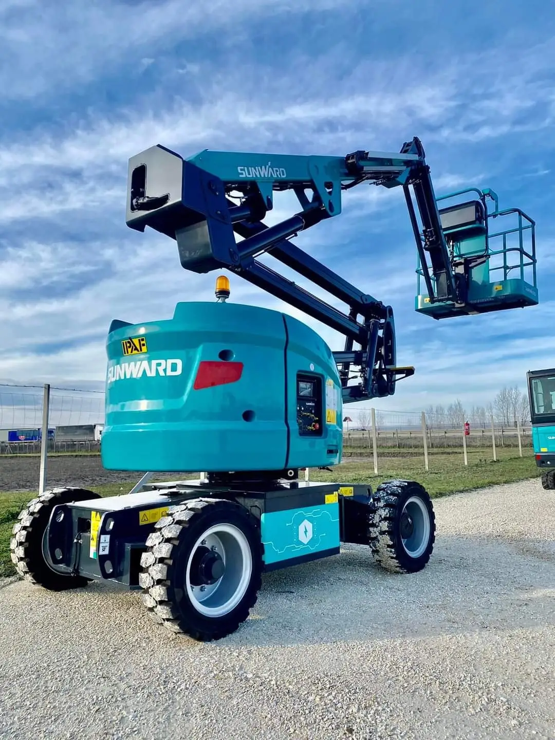 Chinese Hot Sale Self-propelled  15.8 m  Aerial  Lift Platform   SWA16JE