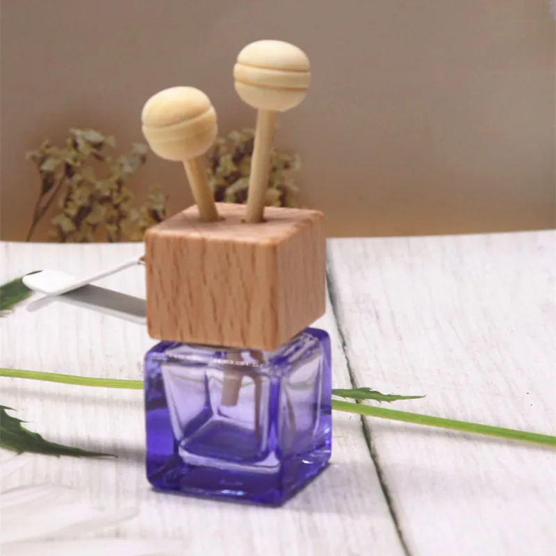 Customized Scents Round Ball Shaped Empty Clear Aroma Glass Car Scent Diffuser Bottle with Wooden Caps and Ropes