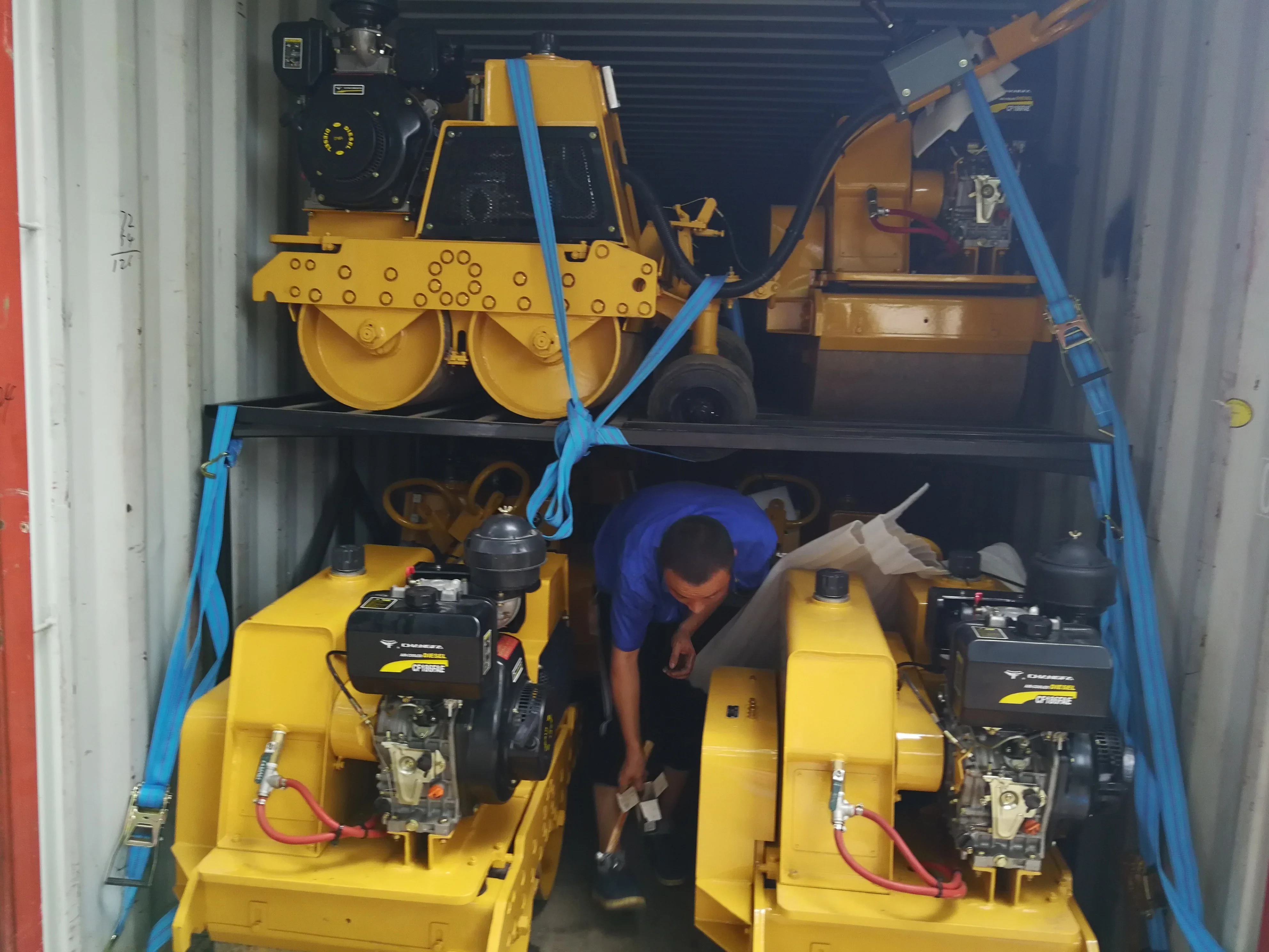 ZZH-08H Car type 1-ton 3-ton small double drum roller, fully hydraulic double drive vibrating lawn asphalt road roller