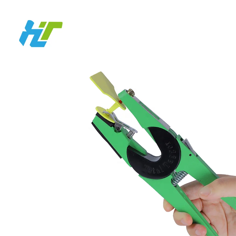 CH0027+CH0002 Large Plastic Livestock Ear Tags for Sheep Cattle Calf Hog with Number