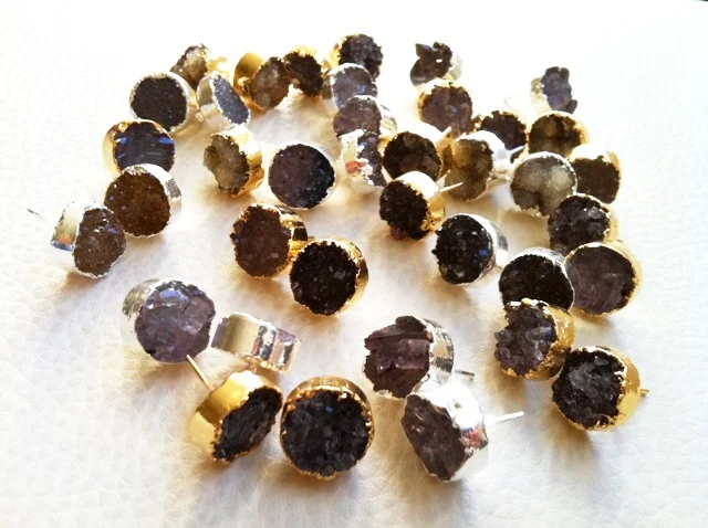 BEAUTIFUL COLORED DRUZY EARRINGS