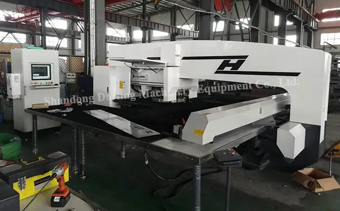 New technology high quality DMSFC-21550 servo motors 1500x5000mm hole punching machine