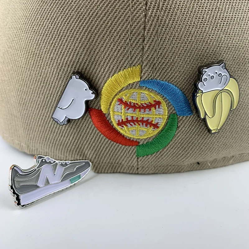 Custom Logo Metal Cute Anime Animal Hat Pins Crafts Brooch Clothing Badge Soft Enamel Lapel Pin