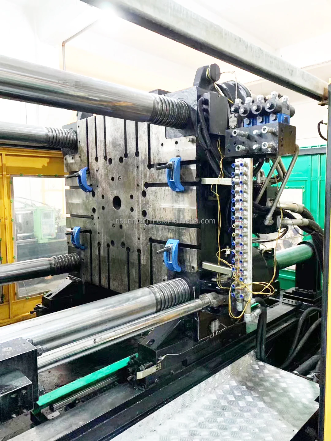 Borche 3S BU1200 1200T Used Plastic large injection moulding machine Injection molding machine factory spot sale