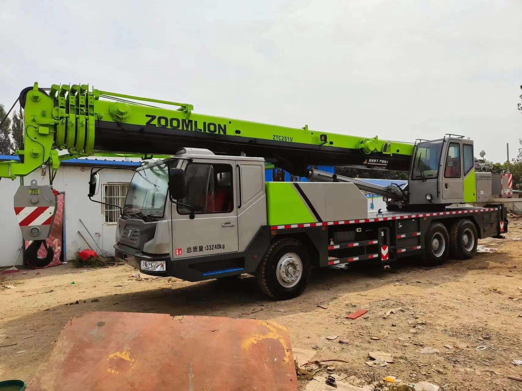 Хорошая цена краны Zoomlion ztc250v ztc250 ztc500/Zoomlion китайский qy50v 50t 25-тонный мобильный автокран для продажи