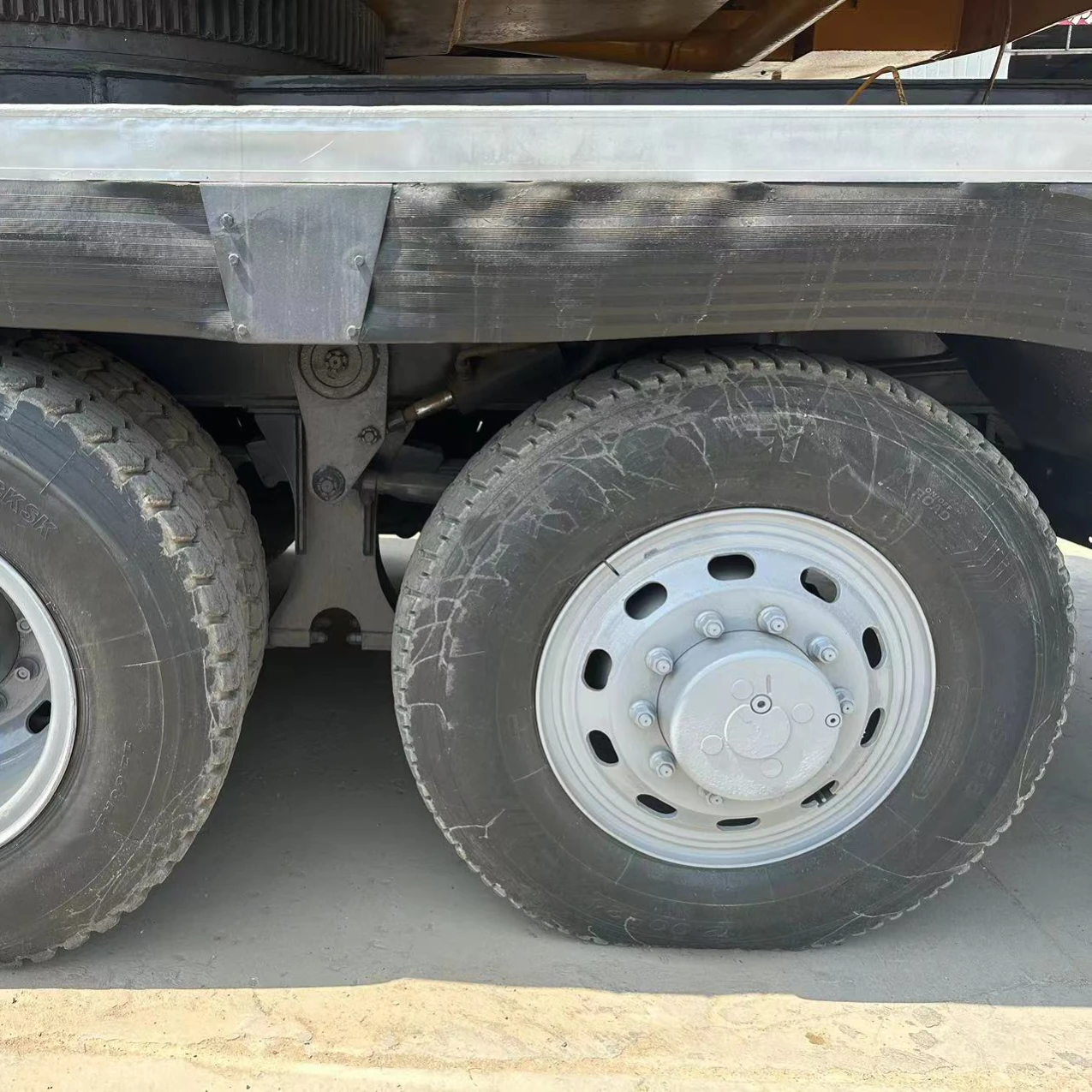 High Quality Heavy Mobile Crane Original 87m Truck 100 Tons Car up