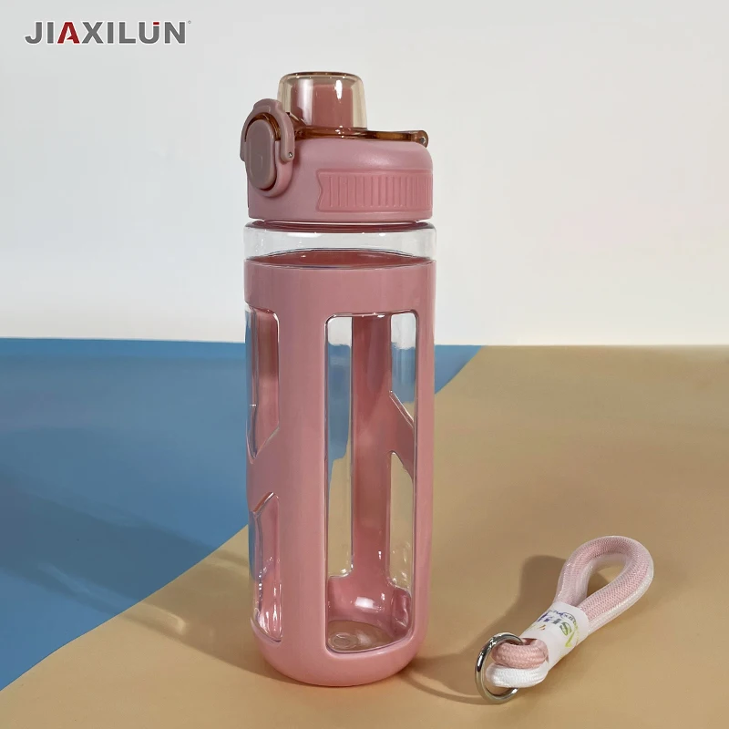 Пластиковая бутылка для воды 700 мл