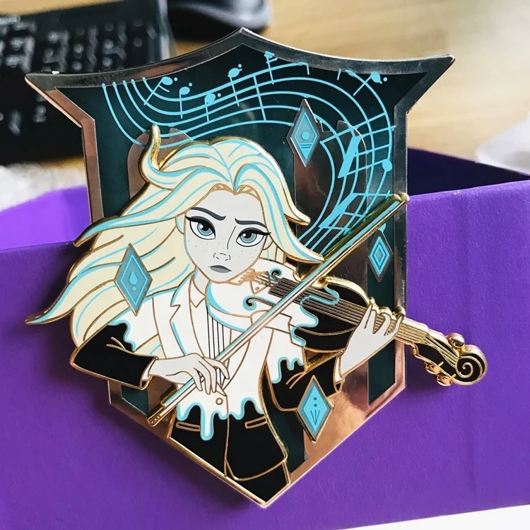 2021 fashion design high quality factory Violin Elsa princess hard enamel silver metal screen print pin on pin custom badges