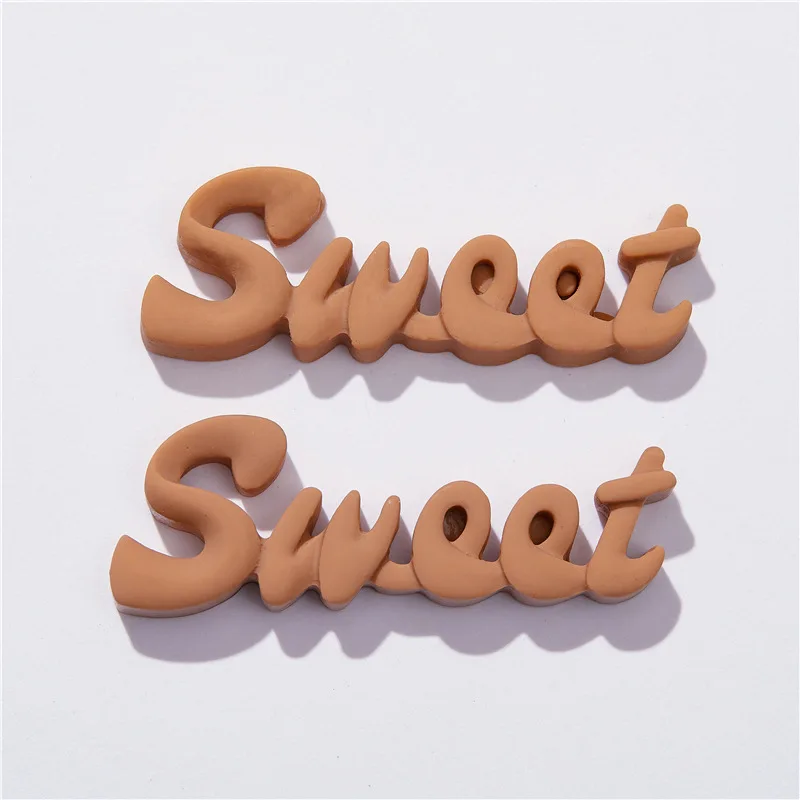 Cute Resin Sweet Smile Miu Letter For Decoration
