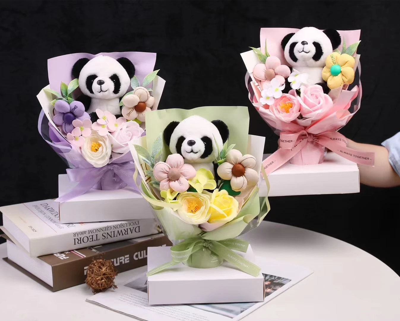 Artificial Flowers Wholesale Panda Doll Bouquet Flower Home Decoration Soap Rose Bouquet