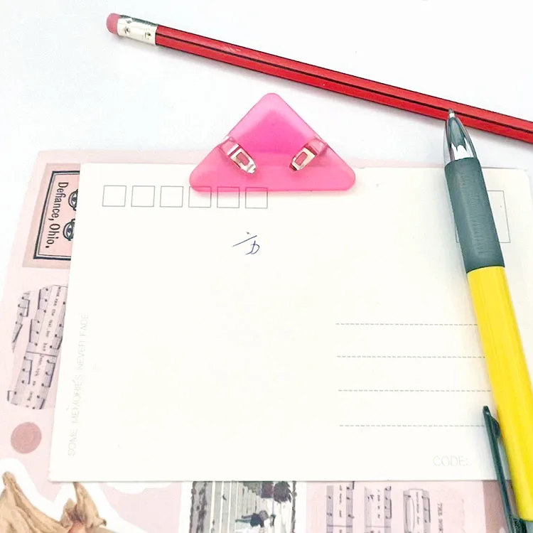 Exquisite cute triangle plastic clip paper clip fasteners for paper