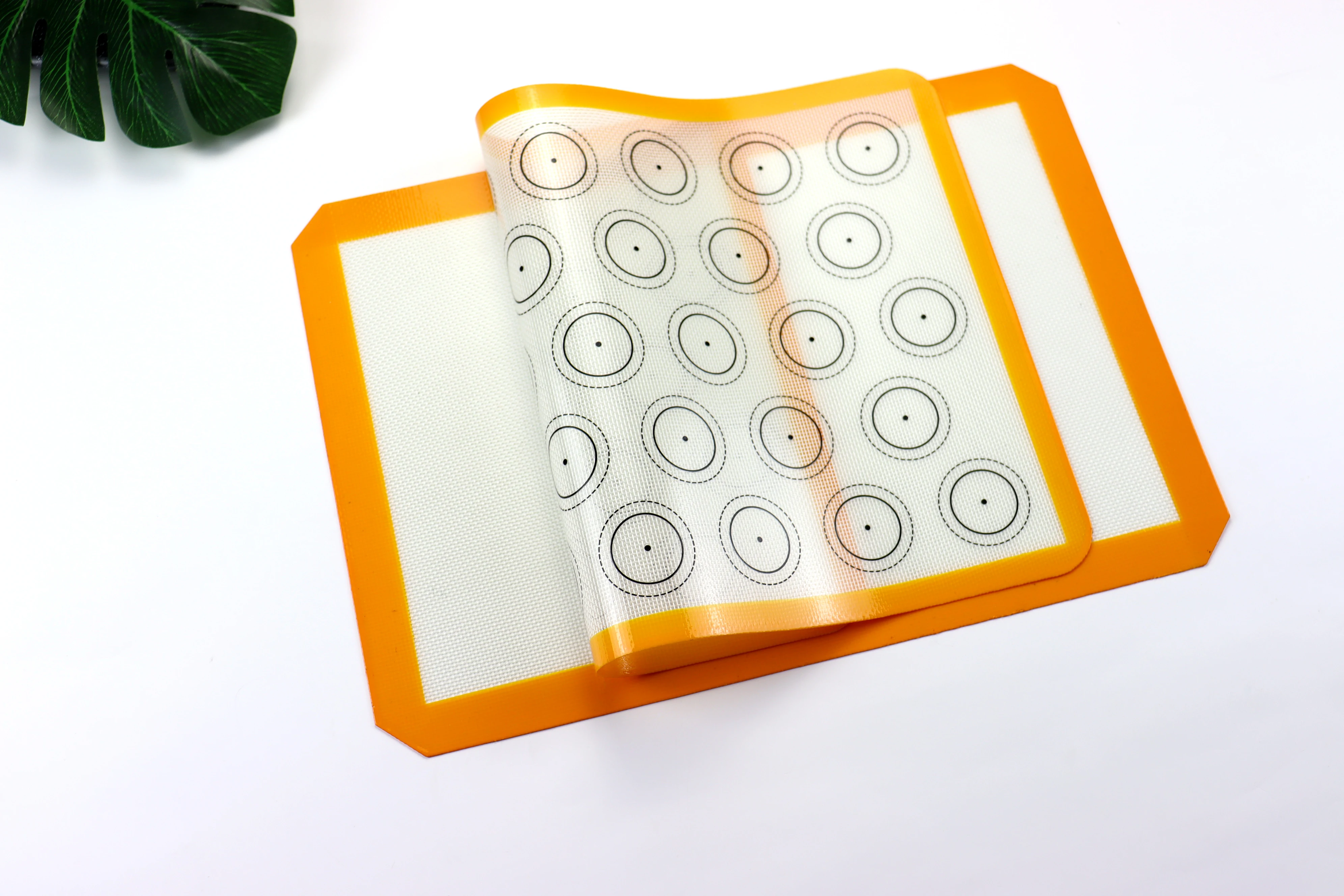 hot selling 2024 silicone baking mat non-stick silicone cooking mats pads heat resistant macaron mat