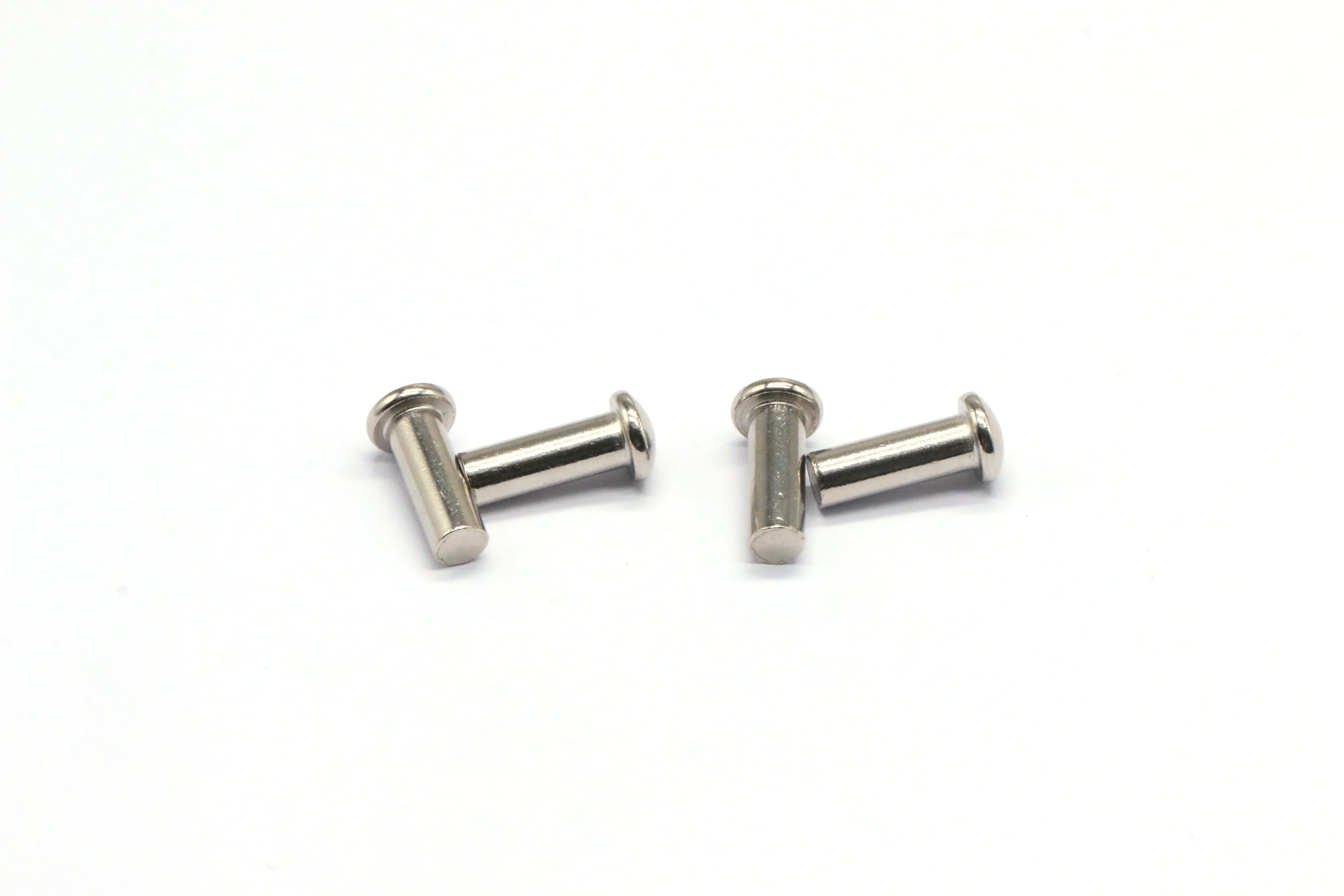 High Quality Fast Delivery Custom Remaches Carbon Steel  Nickel plated Round Head Solid Rivets for Fastening Industry