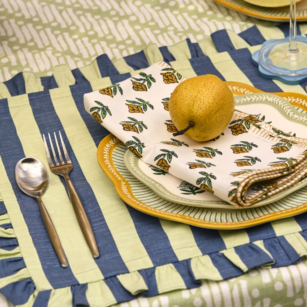 Vintage Cotton Linen Ruffle Napkins Colorful Placemat With Ruffle Edged Pretty Table linen