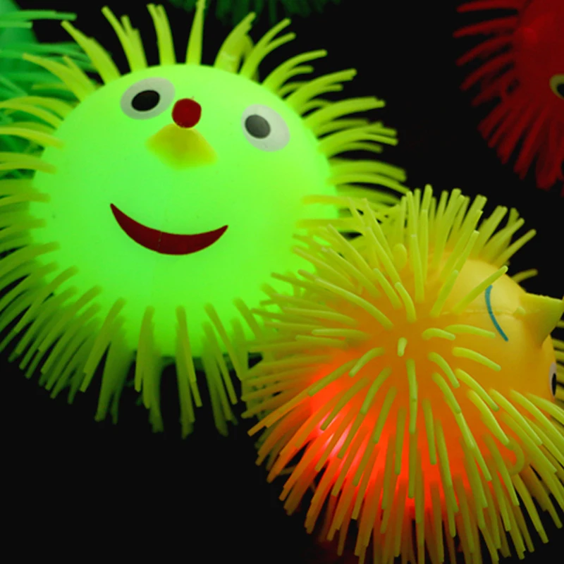 Bulk Wholesale Novelty Small Capsule Toy Plastic TPR Soft Stretchy Animal Spiky Puffer Ball for Vending Machine