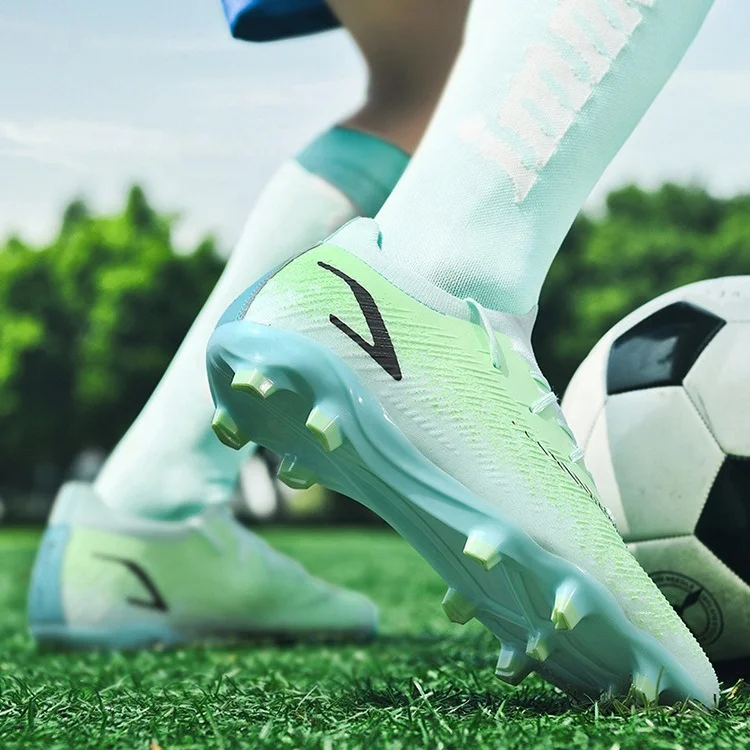 High Quality Long Nails Soccer Shoes Professional Grass Football Boots For Men FG TF Anti-Slip Spikes Street Soccer Footwear