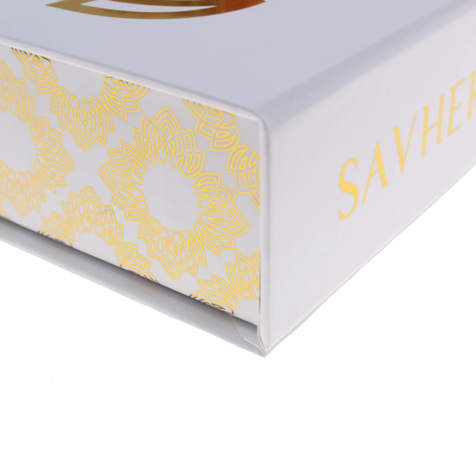 China Custom Luxury Book Shaped Rigid Paper Packaging Magnetic Gift Boxes With Gold Foil Stamp Logo