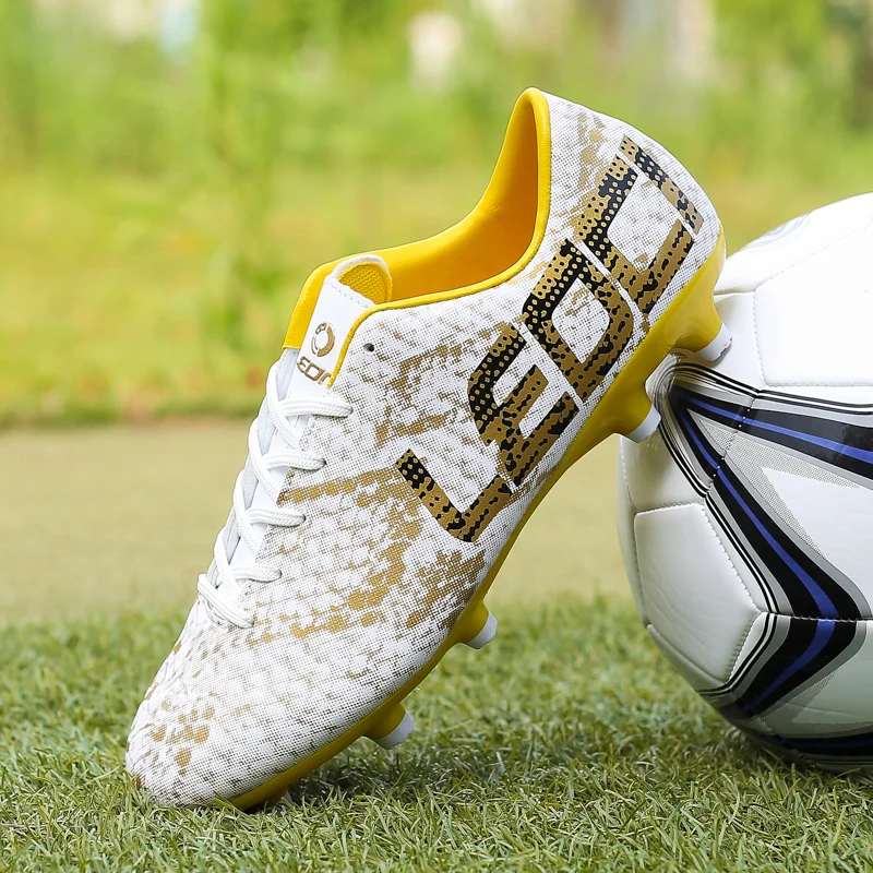 Football Shoes Men Soccer Shoes Cleats Training Football Boots Turf Spikes Indoor Athletic Football Shoes Boys Chuteira Futebol