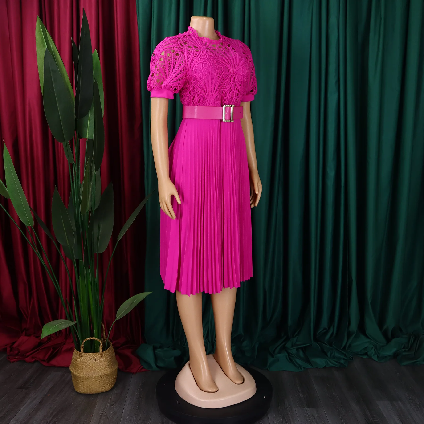 D499 Latest Design Ladies Spring Dress Temperament Solid Lace Dresses Women Hook Flower Hollow Out Pleated Dress