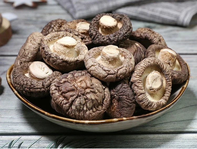 New Dried Shiitake Mushrooms Dried mushrooms Dry goods wholesale Dry goods specialty