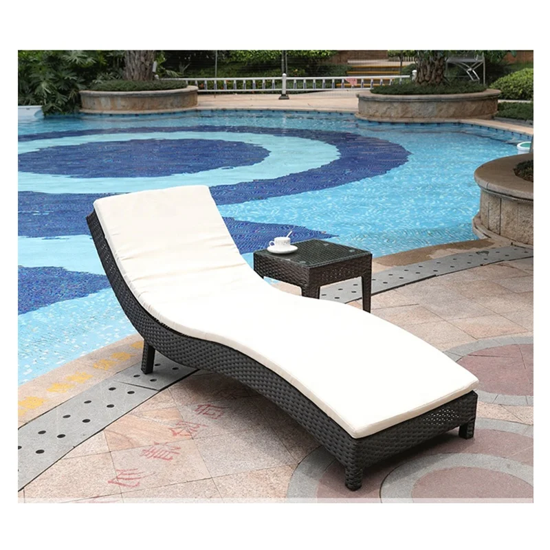 China Manufacturer Direct Rattan/Wicker Garden Deck Chairs Set Furniture Patio Outdoor Furniture Price from Factory