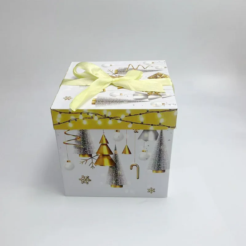 New Design Christmas Treat Gift Wrap Boxes for Holiday Xmas Presents Multi-piece Bronzing Paper Candy Gift Paper Box