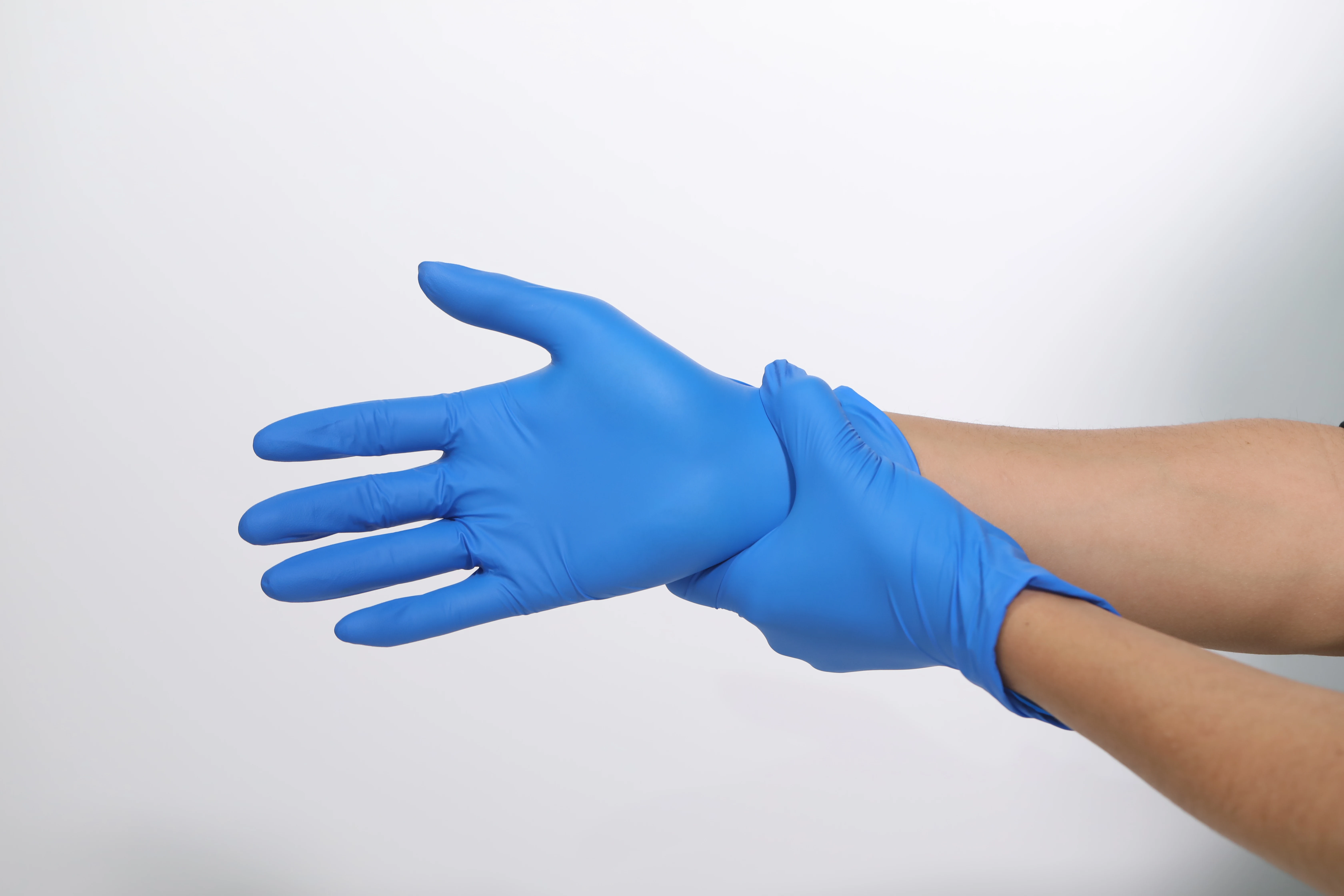 Одноразовые промышленные нестерильные перчатки небесно-голубого цвета для осмотра, высокие стандарты мягкости, оптом