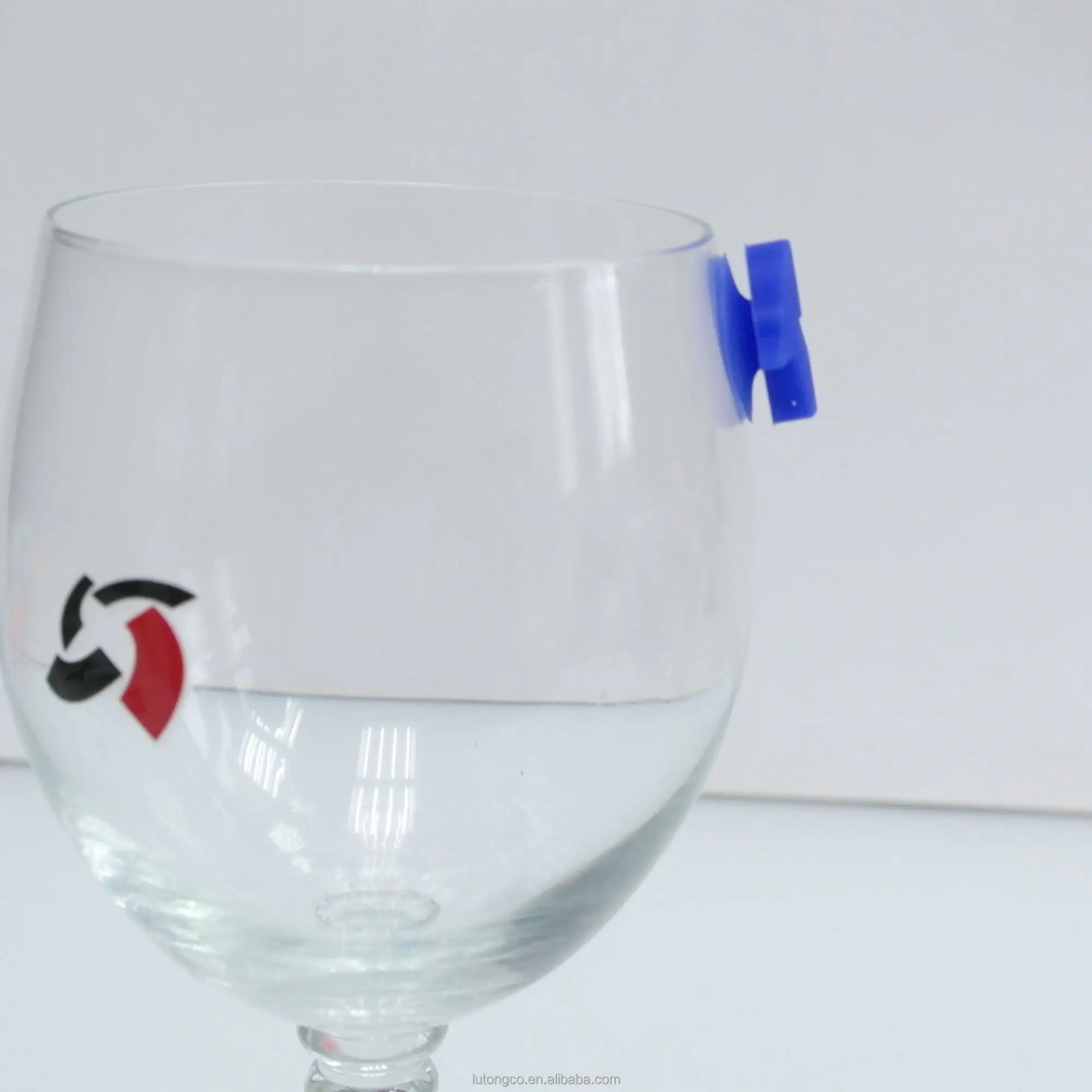 Taiwan Brand Direct Manufacturer Set Of 6 Wine Glass Suction Cup Identifier Charms