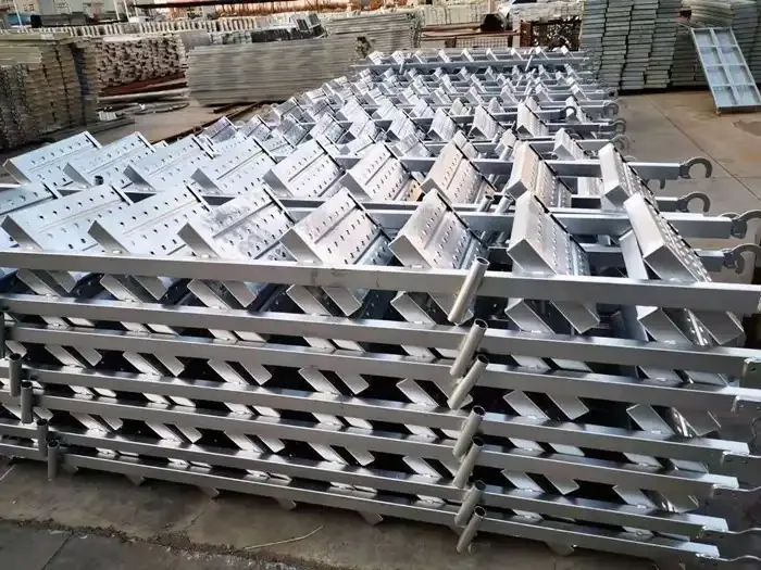 OEM строительные леса Металлическая стальная доска оцинкованная подиумная платформа лестница с крючками