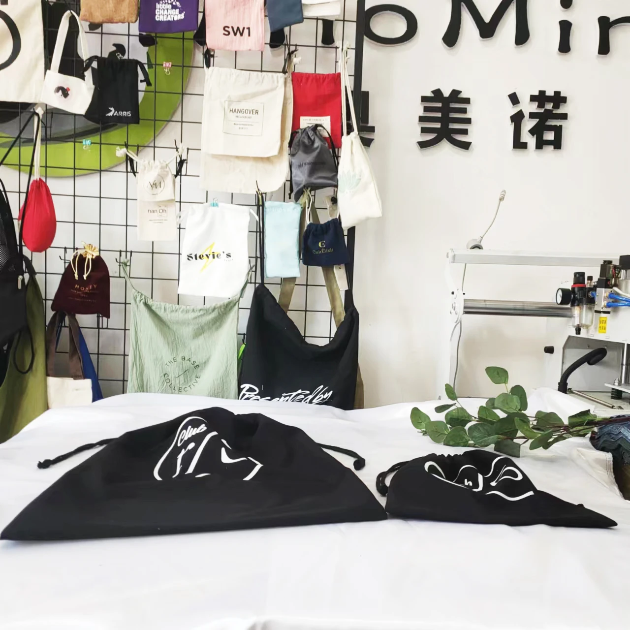 Custom Size Recycled Canvas Eco Friendly Cotton Shoes & Clothing Cotton Drawstring Bags Canvas Drawstring Dust Bag with Logo