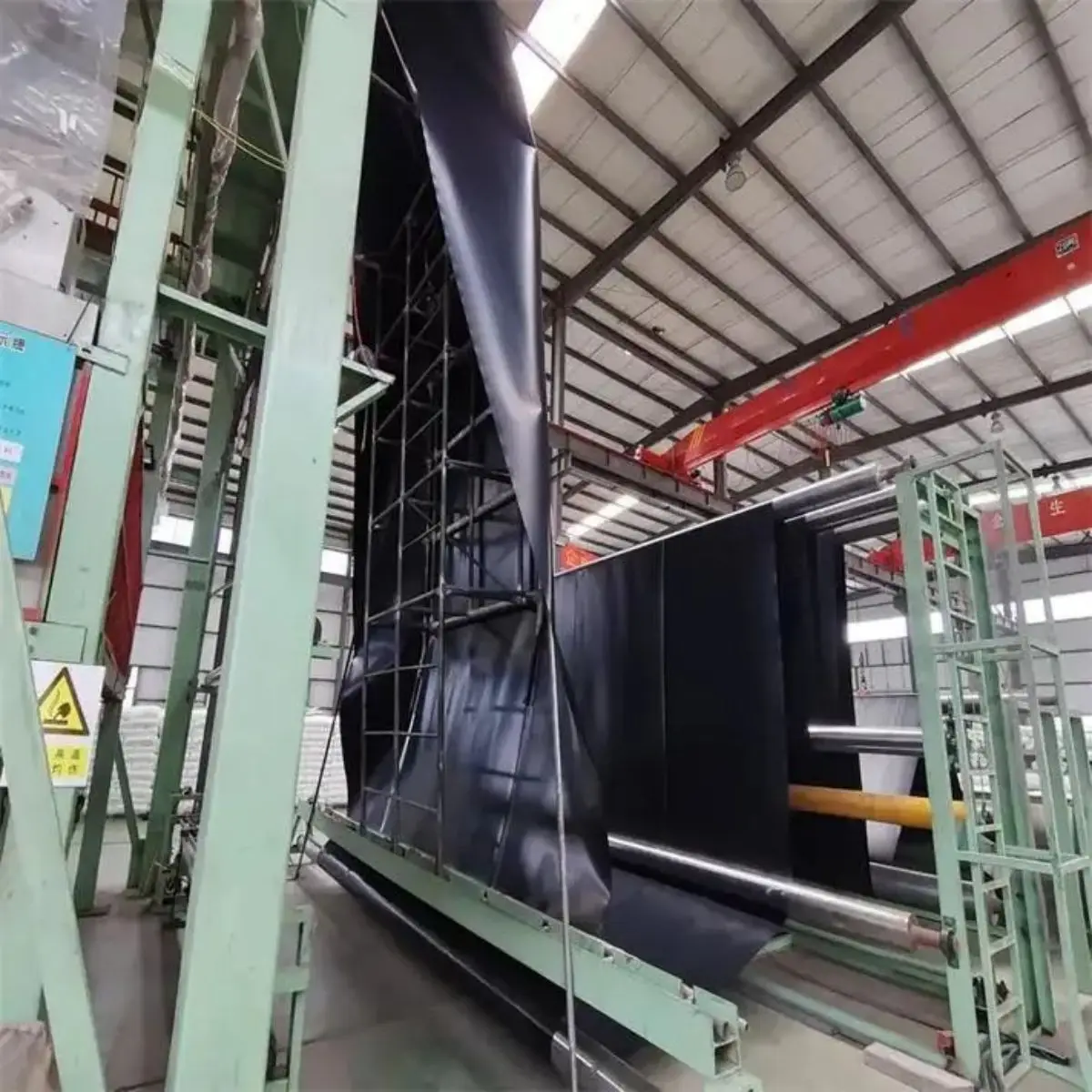 High quality 100% Virgin Material HDPE Geomembrane 2mm HDPE Geomembrane Construction For Oil and Gas Outdoor