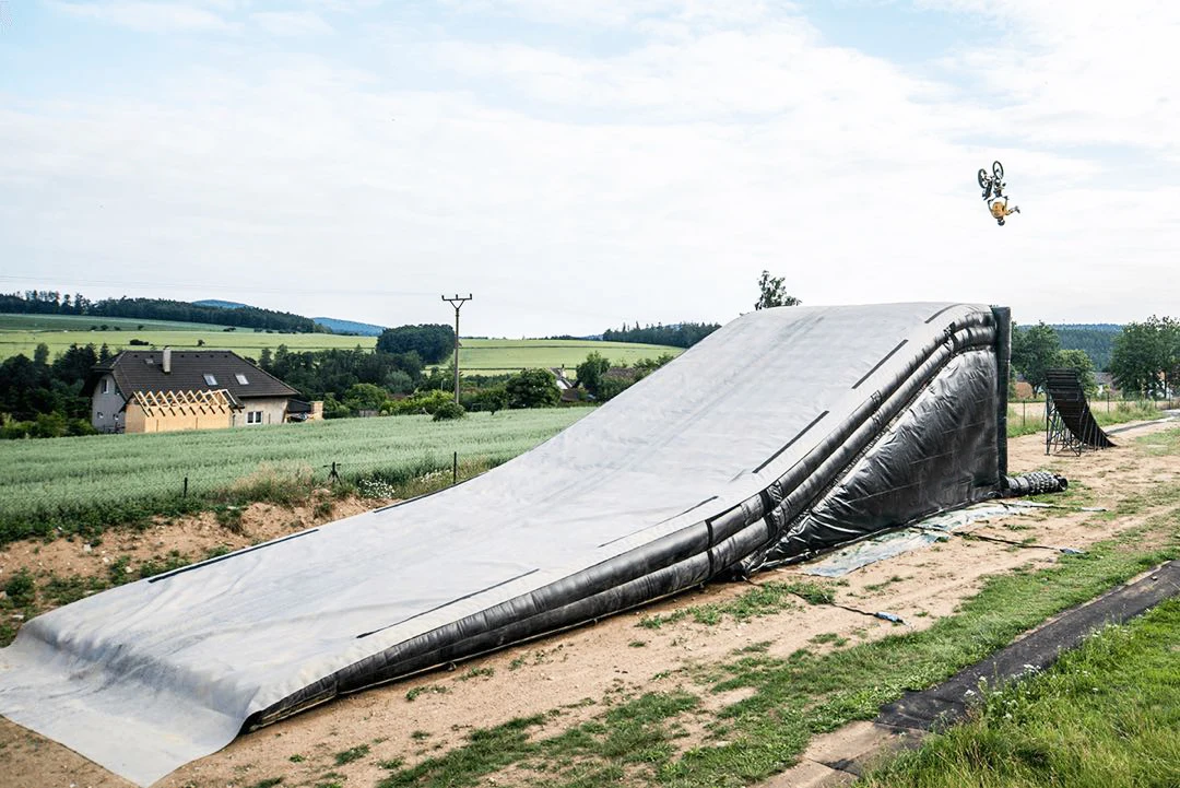 Freestyle Giant airbag Stunt Inflatable air Bag for Jump, Outdoor air Inflatable Relax Bag