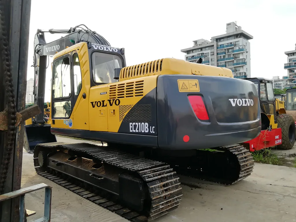 Б/у экскаватор Volvo EC210 оригинал Сделано в Корее состояние 85%