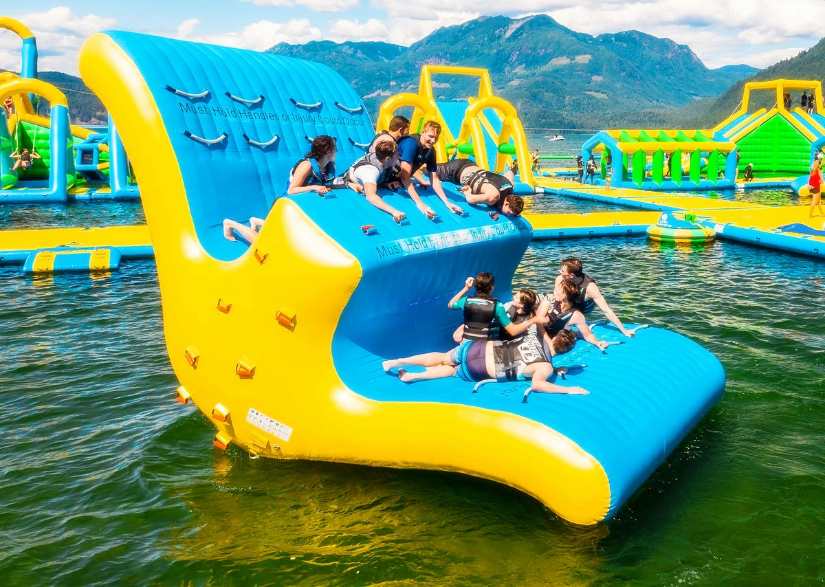 Inflatable Water Obstacle Course with Floating Water Adventure Games for Amusement Centers and Pools