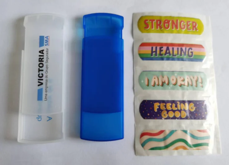 Disposable elastic wound plaster custom printing medical Band-aid plastic box packaging made in China