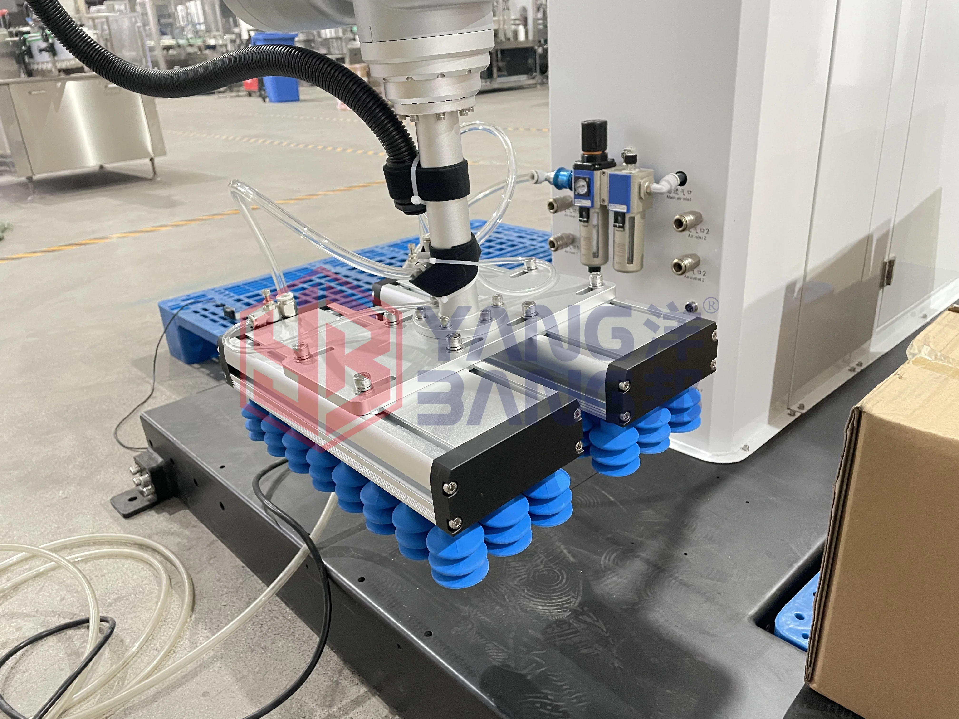 YB-MD20 High Quality Full Automatic Robotic Palletizer Machine Air Pick And Place Palletizing System Packing Products Machine