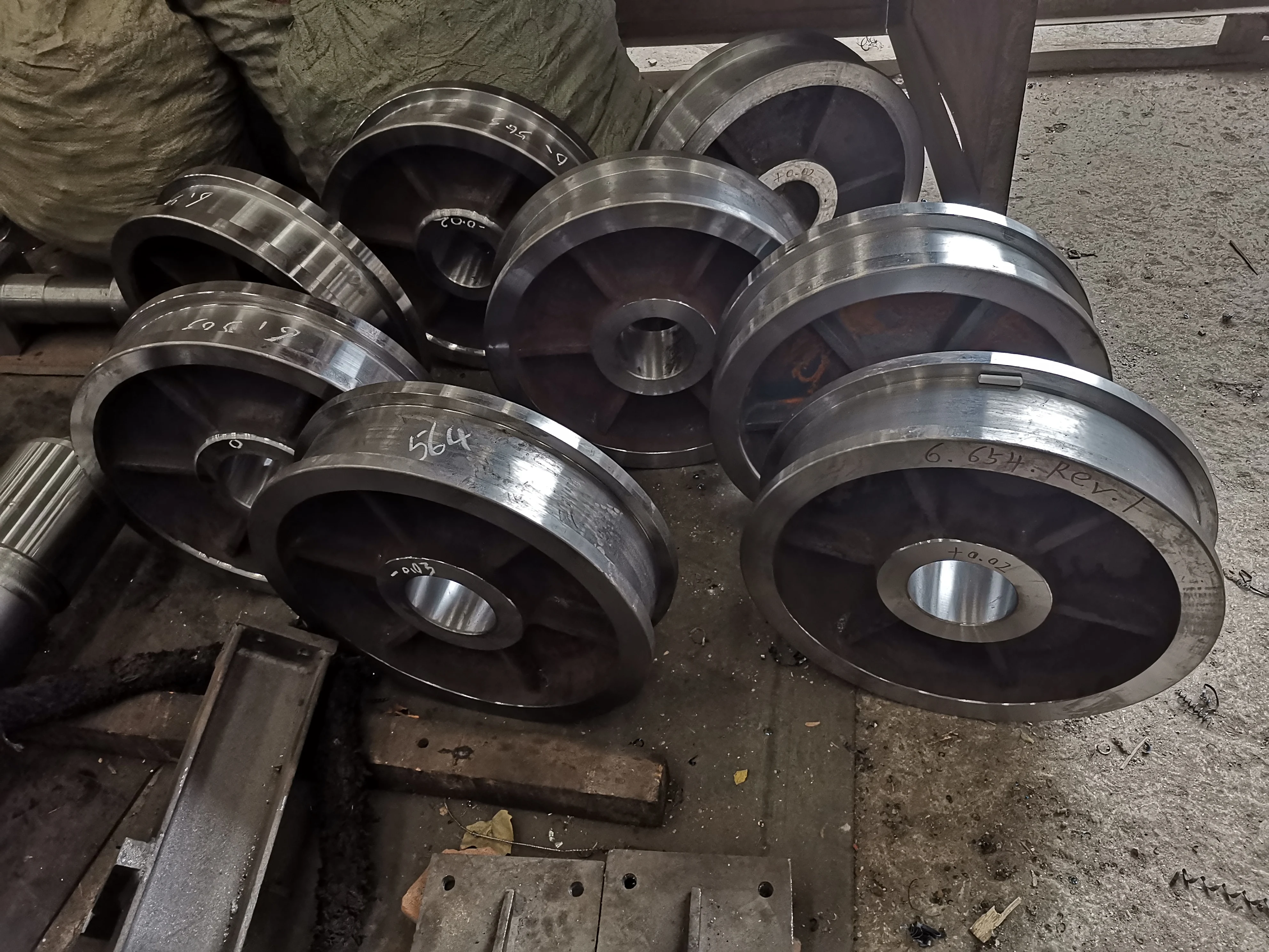Custom Crane Wheel Heavy Duty Forging Casting Steel Rope Pulley Wheels