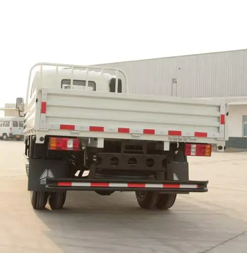 HOWO Mini Used Light 4X2 4X4 154hp 168hp Diesel Cargo Truck Price 1 - 10T < 150hp 4 - 6L Euro 2 Manual