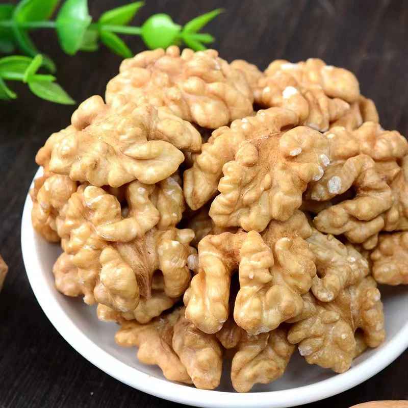 Natural foods Certified organic walnuts Original ecological salt-free half-grain Source of protein and healthy fatty acids
