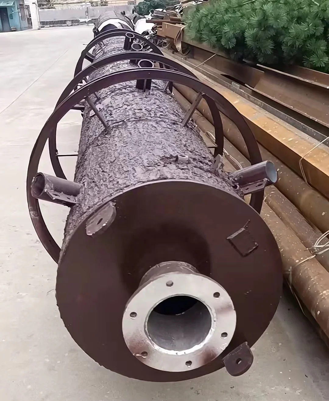 Galvanized Steel Artificial Pine Tree Camouflaged Antenna Tower Communication Pole