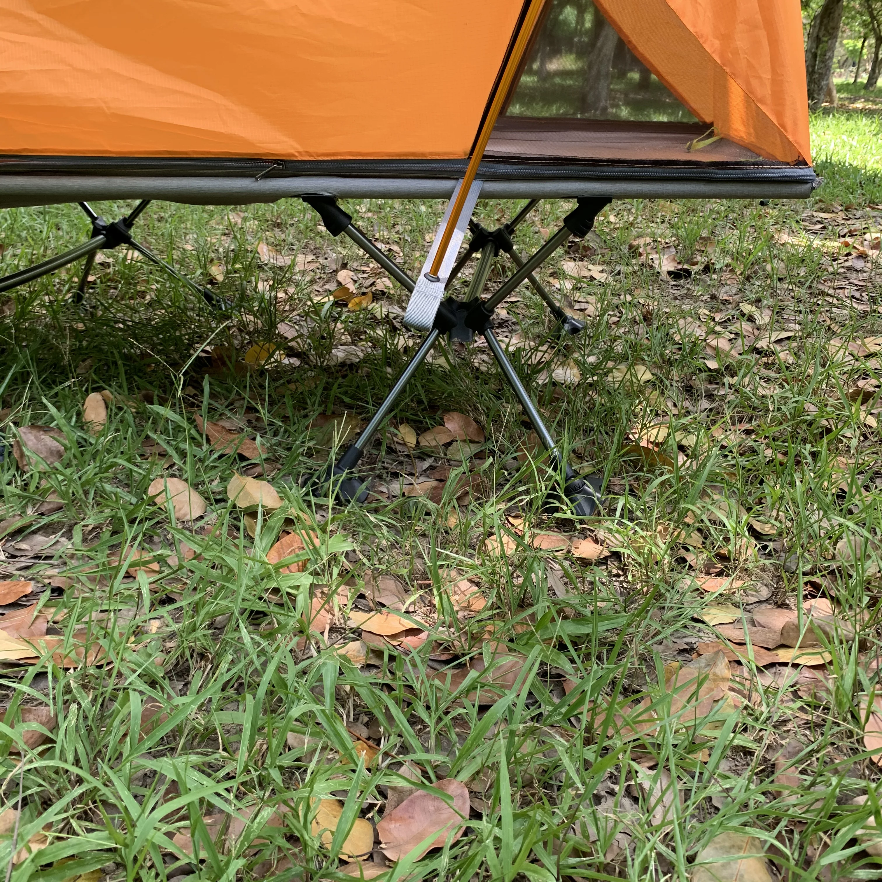 Simple to set for traveler with Folding durable bed Tent With waterproof function