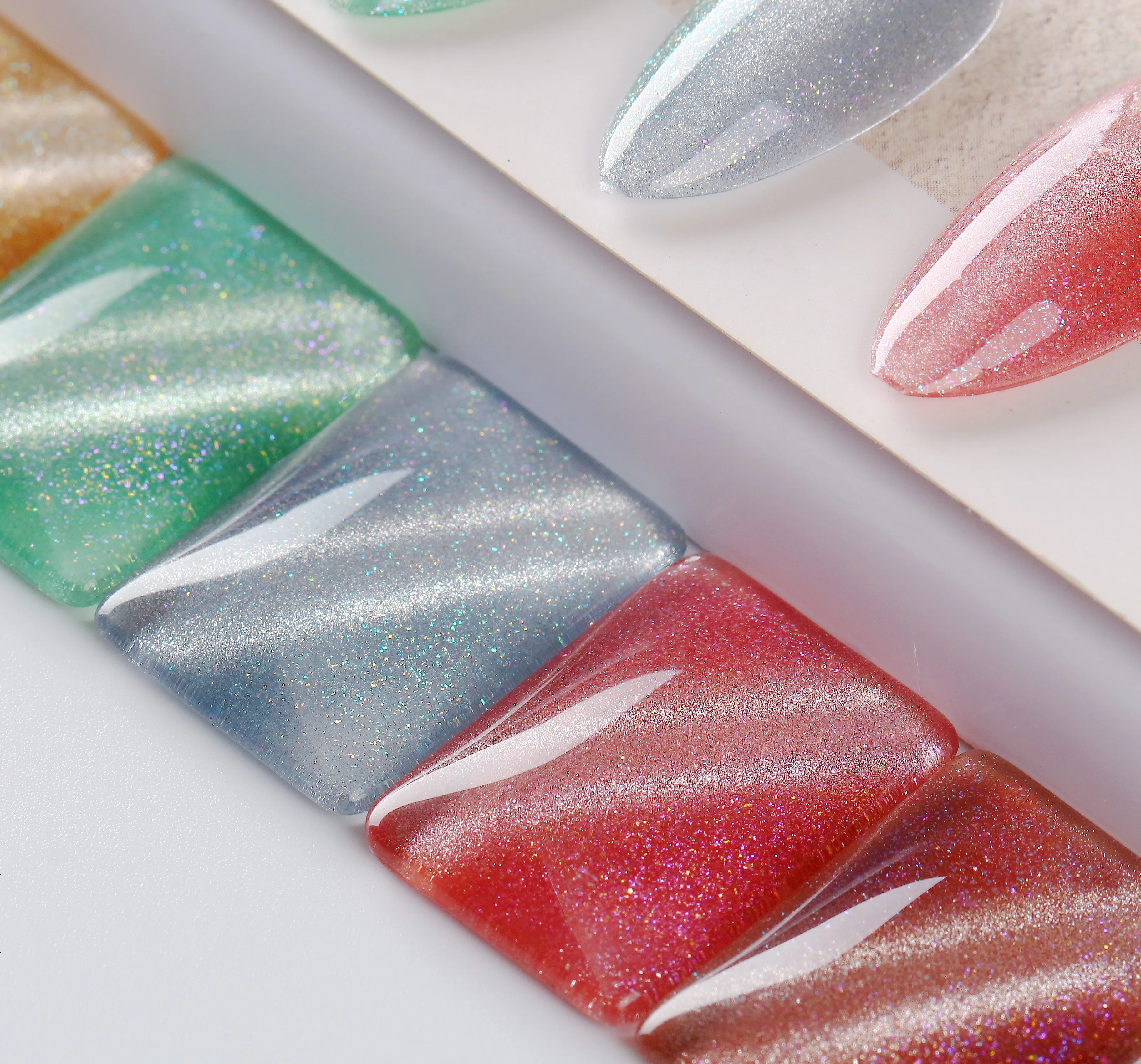  Yidingcheng factory New Hot Aurora Diamond Red cat eye Гель-лак для ногтей 2 вида