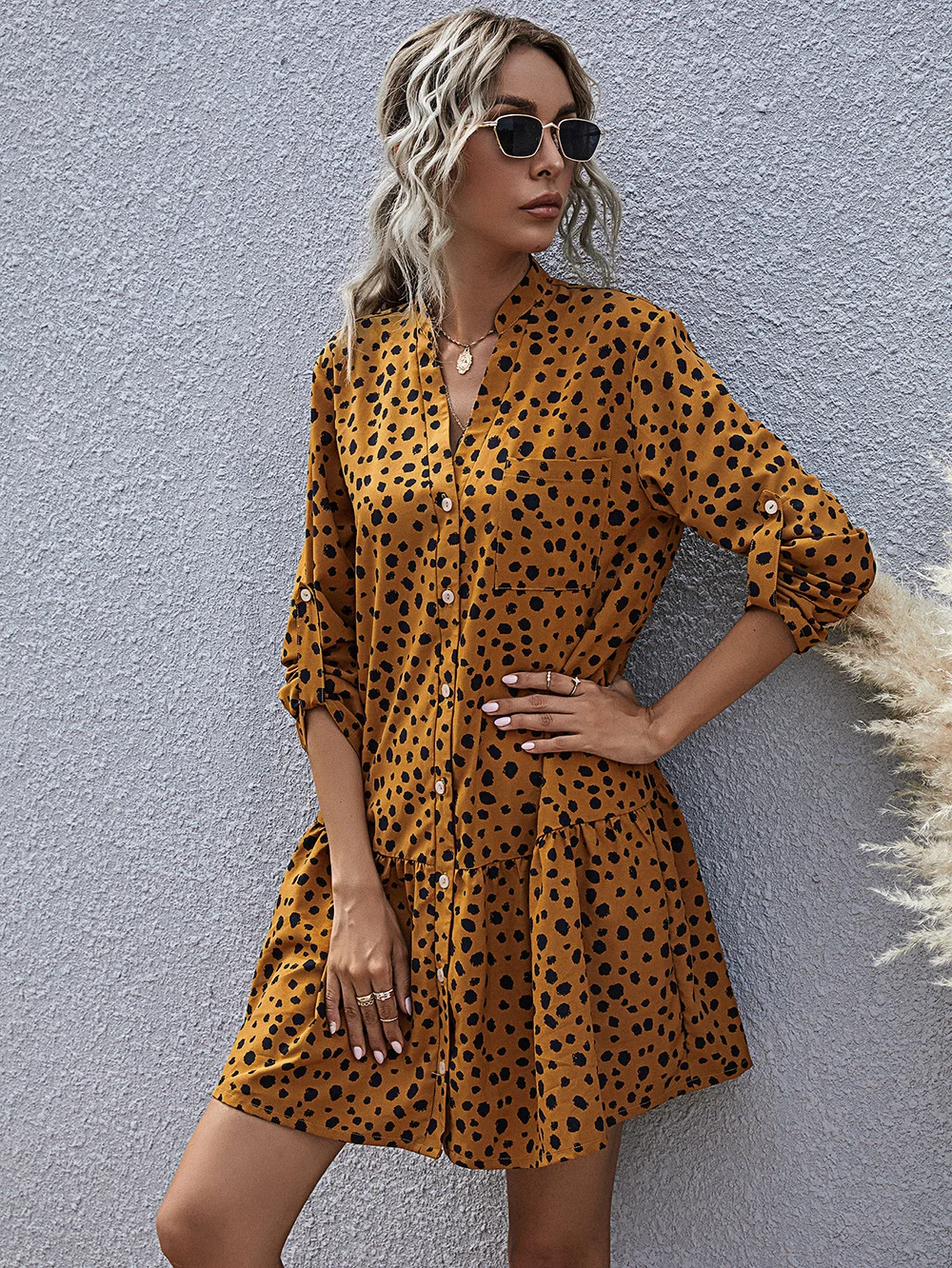  Spring and Autumn Europe Wild Single-breasted Linen Leopard Dot Printed V-neck Long Sleeve Girl Short Skirt A-line