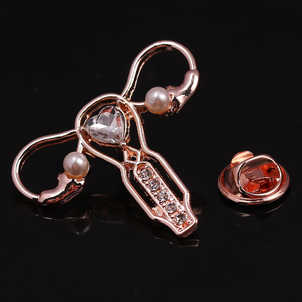 Creative Human Anatomy Organ Brooches Heart Display Pin Maternity Womb Brooch Shiny Rhinestone Metal Souvenir Plating Modern